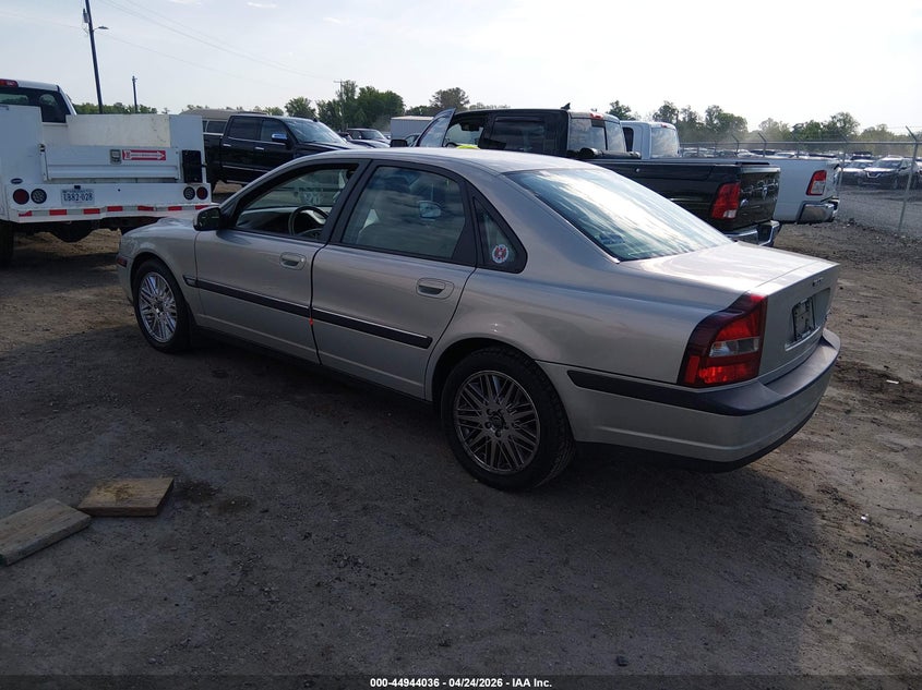 2000 Volvo S80 VIN YV1TS90DXY1115591 IAAI salvage auction — LEFT FRONT, Clear (Virginia), sold $1,100 on 2026-07-10 (photo 3)