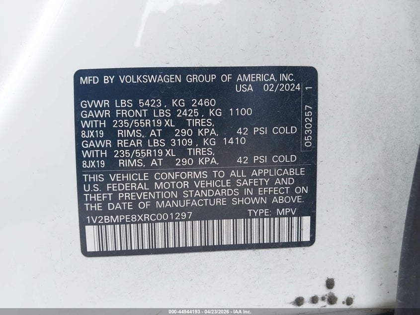 2024 Volkswagen Id.4 VIN 1V2BMPE8XRC001297 IAAI salvage auction — FRONT END, Salvage Title, sold $6,400 on 2026-07-10 (photo 9)