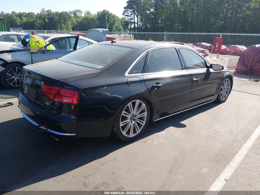 2011 Audi A8 VIN WAURVAFDXBN020476 IAAI salvage auction — NORMAL WEAR, Clear (North Carolina), sold $1,550 on 2026-07-22 (photo 4)