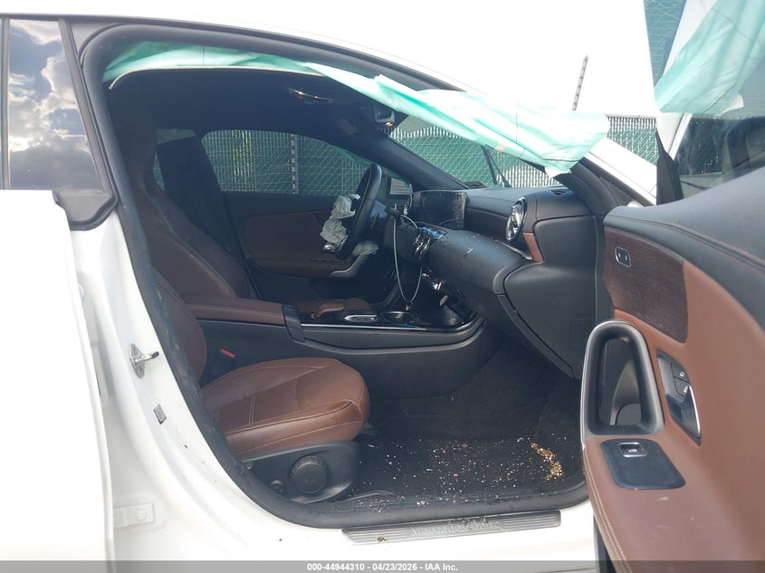 2022 Mercedes-benz VIN W1K5J4HB6NN300111 IAAI salvage auction — FRONT END, Salvage - Greater Than 75% (Maryland), sold $25 on 2026-07-30 (photo 5)