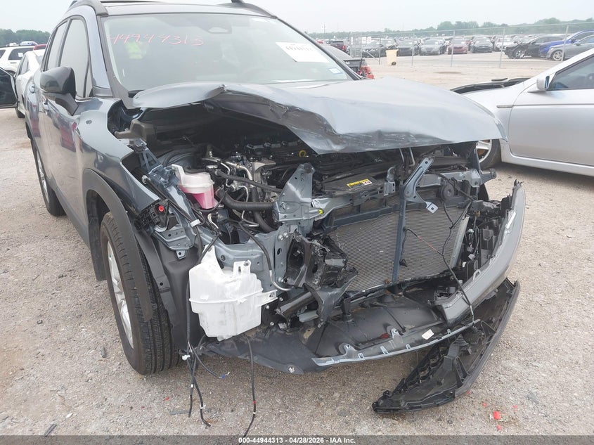 2025 Toyota Corolla cross VIN 7MUBAAAG6SV141569 IAAI salvage auction — FRONT END, Salvage Title, sold $6,500 on 2026-07-07 (photo 6)