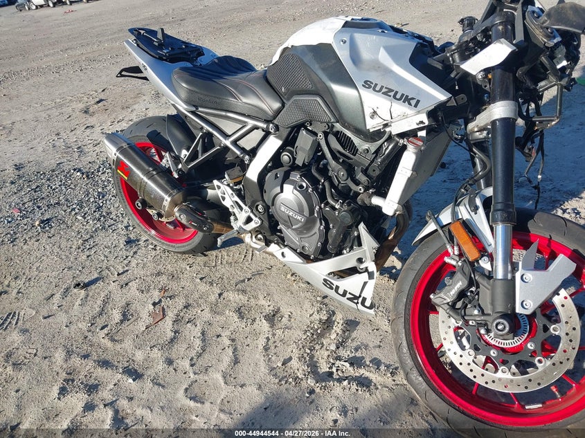 2024 Suzuki Gsx VIN JS1EM13B7R7103959 IAAI salvage auction — ALL OVER, Salvage (Massachusetts), sold $75 on 2026-07-28 (photo 8)