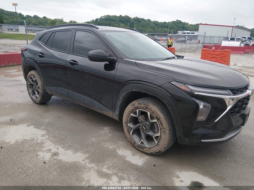 2024 Chevrolet Trax VIN KL77LHE22RC175292 IAAI salvage auction — UNDERCARRIAGE, Salvage (Illinois), sold $7,600 on 2026-07-10 (photo 1)