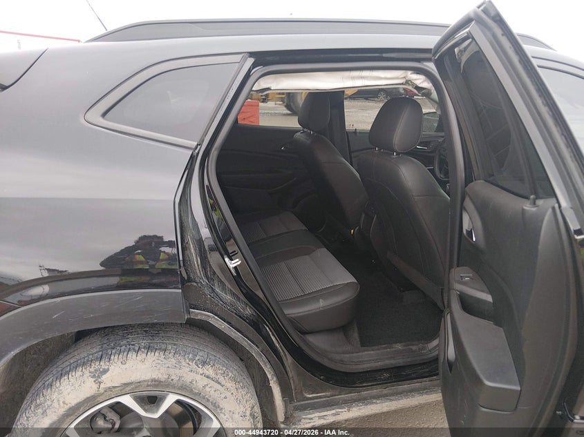 2024 Chevrolet Trax VIN KL77LHE22RC175292 IAAI salvage auction — UNDERCARRIAGE, Salvage (Illinois), sold $7,600 on 2026-07-10 (photo 8)