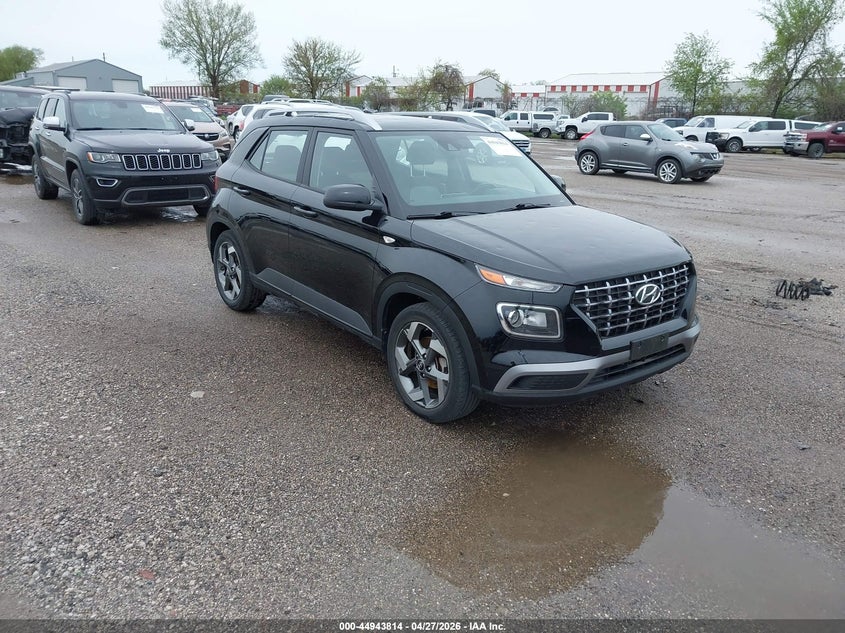 2022 Hyundai Venue VIN KMHRC8A35NU161123 IAAI salvage auction — HAIL, Salvage (Iowa), sold $6,400 on 2026-07-13 (photo 1)