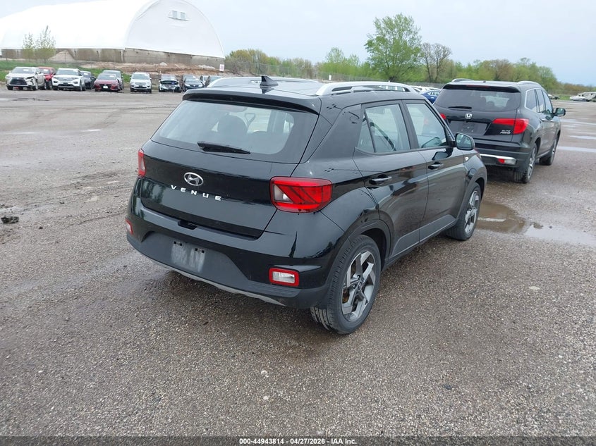 2022 Hyundai Venue VIN KMHRC8A35NU161123 IAAI salvage auction — HAIL, Salvage (Iowa), sold $6,400 on 2026-07-13 (photo 4)