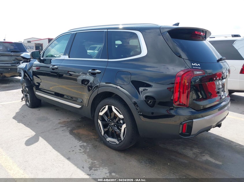 2025 Kia Telluride VIN 5XYP64GC7SG729050 IAAI salvage auction — LEFT FRONT, Salvage Title, sold $10,600 on 2026-07-23 (photo 3)