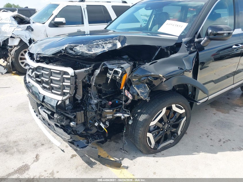 2025 Kia Telluride VIN 5XYP64GC7SG729050 IAAI salvage auction — LEFT FRONT, Salvage Title, sold $10,600 on 2026-07-23 (photo 6)