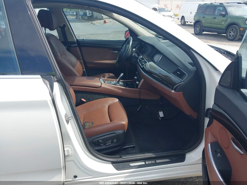 2014 BMW 5er VIN WBA5M4C58ED183752 IAAI salvage auction — UNDERCARRIAGE, Salvage (Pennsylvania), sold $3,500 on 2026-07-13 (photo 5)