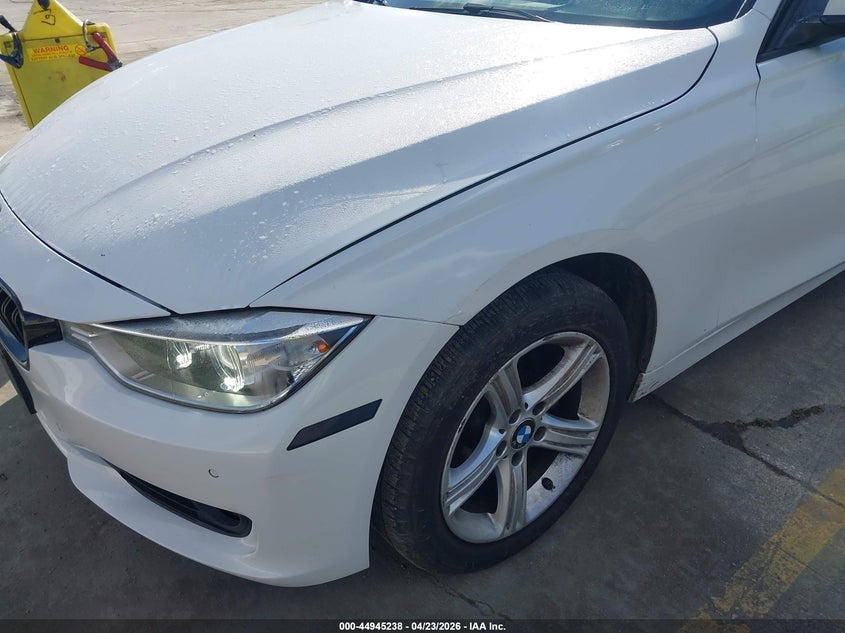 2013 BMW 3er VIN WBA3A5C5XDJ461489 IAAI salvage auction — NORMAL WEAR, Wait Title, sold $1,100 on 2026-07-20 (photo 6)