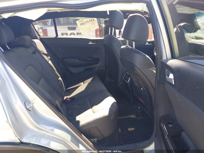 2022 Kia Sportage VIN KNDP6CAC8N7026531 IAAI salvage auction — ROLLOVER, Salvage (Massachusetts), sold $1,050 on 2026-07-18 (photo 8)
