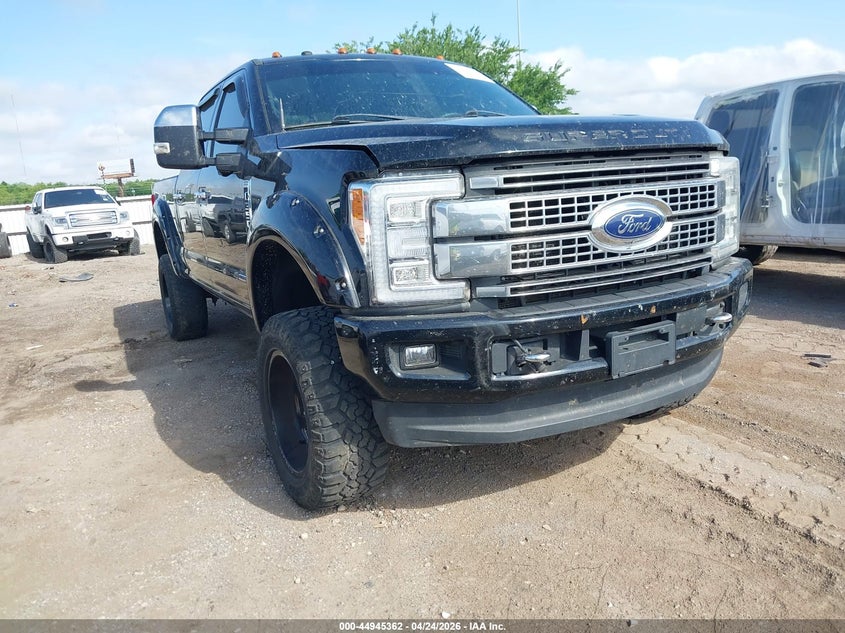 2017 Ford F350 VIN 1FT8W3BT4HEB76039 IAAI salvage auction — RIGHT SIDE, Salvage Title, sold $15,450 on 2026-07-29 (photo 1)