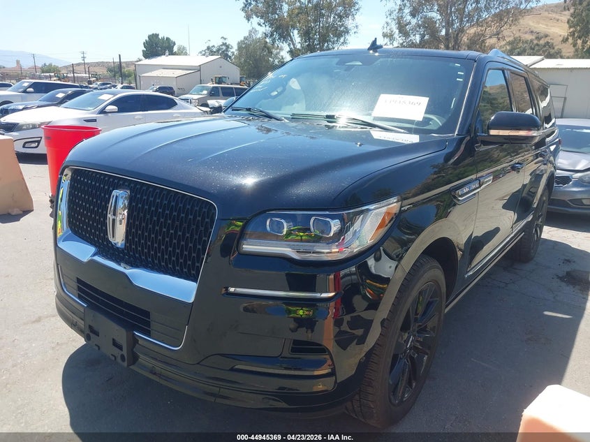 2023 Lincoln Navigator VIN 5LMJJ3LG8PEL00662 IAAI salvage auction — RIGHT SIDE, Salvage (California), sold $13,900 on 2026-07-20 (photo 2)
