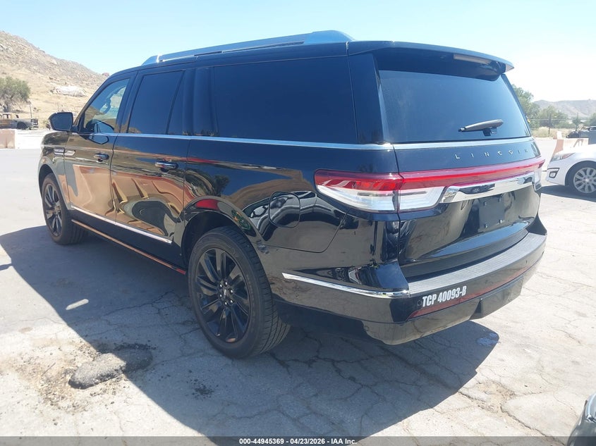 2023 Lincoln Navigator VIN 5LMJJ3LG8PEL00662 IAAI salvage auction — RIGHT SIDE, Salvage (California), sold $13,900 on 2026-07-20 (photo 3)