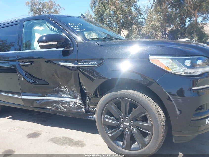 2023 Lincoln Navigator VIN 5LMJJ3LG8PEL00662 IAAI salvage auction — RIGHT SIDE, Salvage (California), sold $13,900 on 2026-07-20 (photo 6)