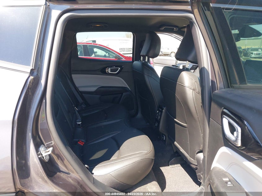 2024 Jeep Compass VIN 3C4NJDCN1RT121752 IAAI salvage auction — HAIL, Wait Title, sold $7,575 on 2026-07-22 (photo 8)