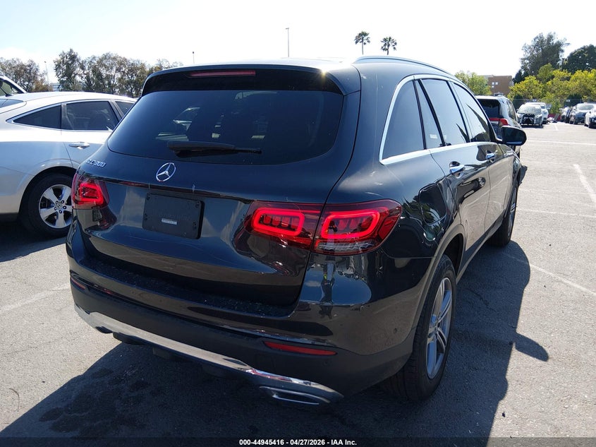 2022 Mercedes-benz Glc class VIN W1N0G8DB7NV337631 IAAI salvage auction — THEFT, Wait Title, sold $9,100 on 2026-07-23 (photo 4)