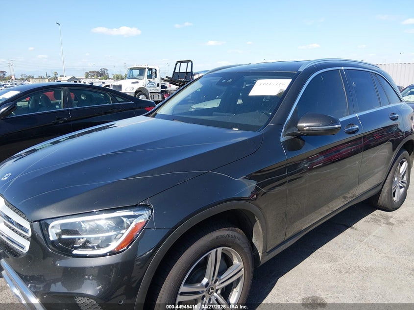 2022 Mercedes-benz Glc class VIN W1N0G8DB7NV337631 IAAI salvage auction — THEFT, Wait Title, sold $9,100 on 2026-07-23 (photo 6)