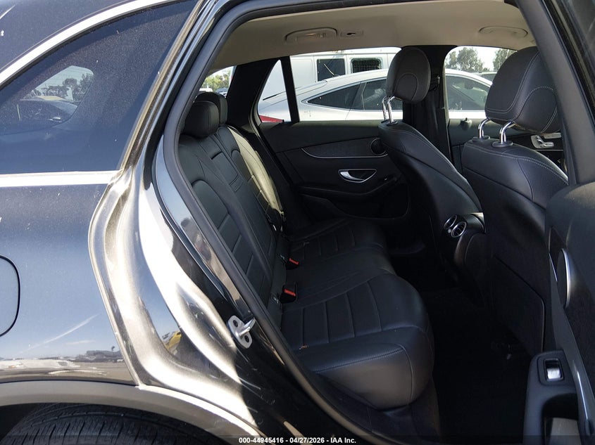 2022 Mercedes-benz Glc class VIN W1N0G8DB7NV337631 IAAI salvage auction — THEFT, Wait Title, sold $9,100 on 2026-07-23 (photo 8)