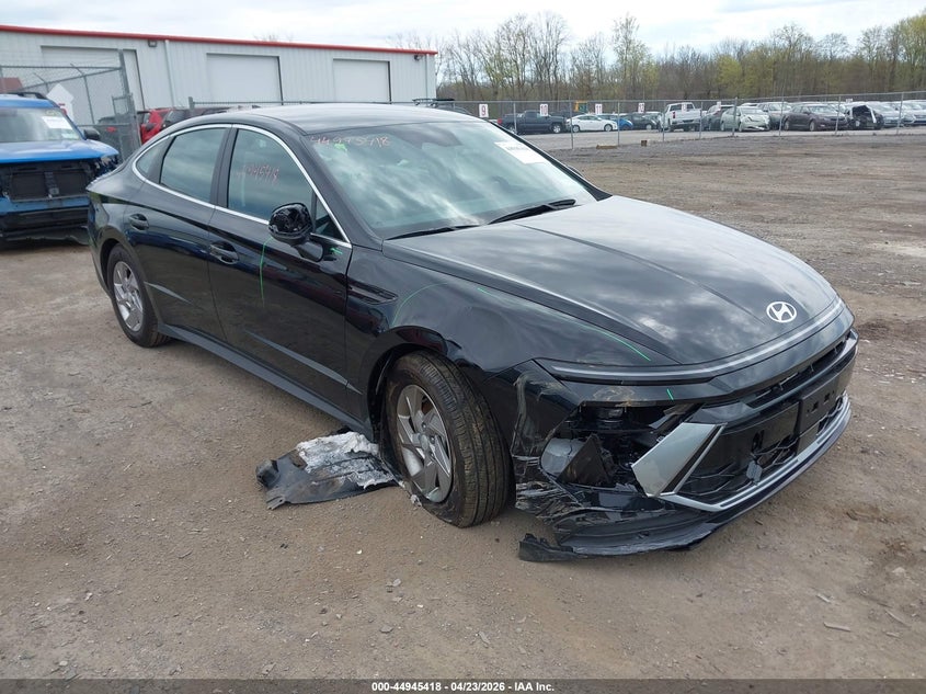 2025 Hyundai Sonata VIN KMHL24JA3SA517968 IAAI salvage auction — RIGHT FRONT, Salvage Title, sold $6,900 on 2026-07-07 (photo 1)