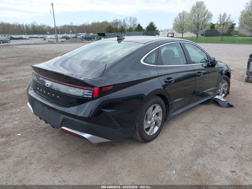 2025 Hyundai Sonata VIN KMHL24JA3SA517968 IAAI salvage auction — RIGHT FRONT, Salvage Title, sold $6,900 on 2026-07-07 (photo 4)