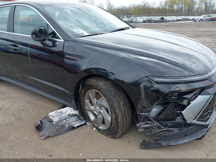 2025 Hyundai Sonata VIN KMHL24JA3SA517968 IAAI salvage auction — RIGHT FRONT, Salvage Title, sold $6,900 on 2026-07-07 (photo 6)