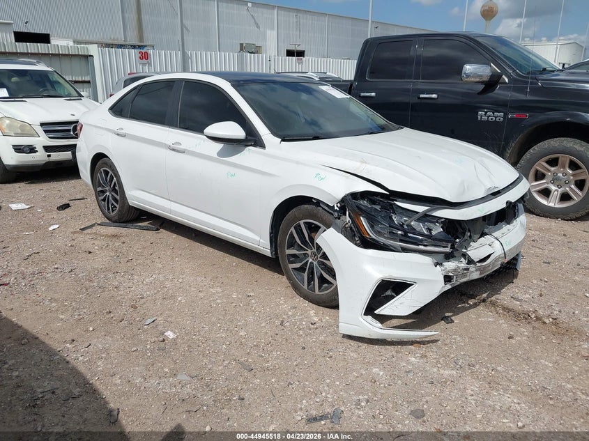 2025 Volkswagen Jetta VIN 3VW7X7BU1SM040653 — IAAI salvage auction photo