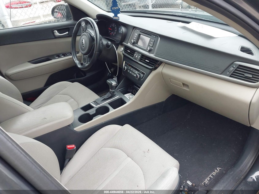 2016 Kia Optima VIN 5XXGT4L12GG034211 IAAI salvage auction — FRONT END, Wait Title, sold $25 on 2026-07-28 (photo 5)