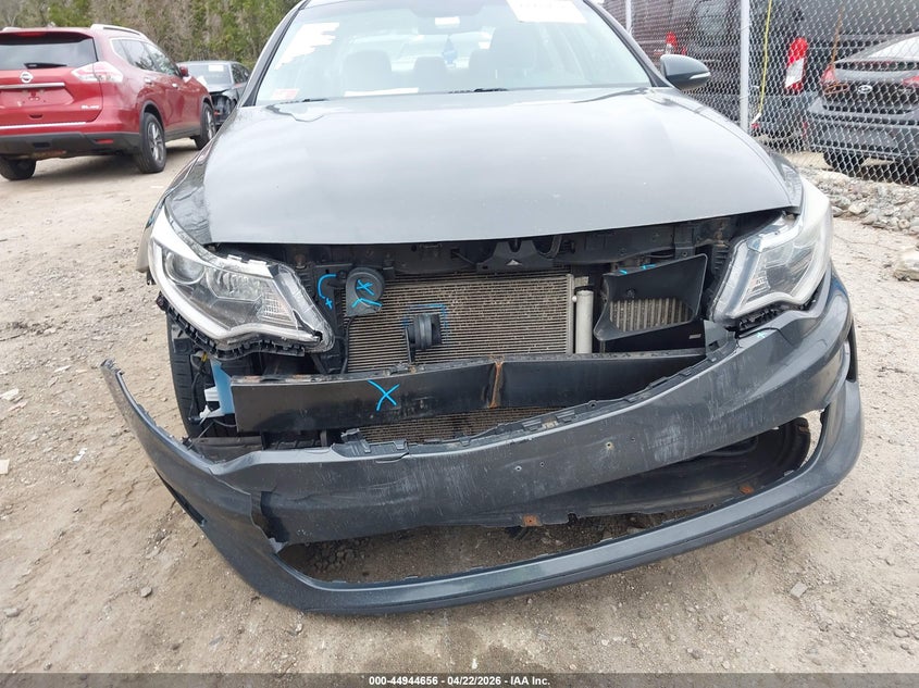 2016 Kia Optima VIN 5XXGT4L12GG034211 IAAI salvage auction — FRONT END, Wait Title, sold $25 on 2026-07-28 (photo 6)