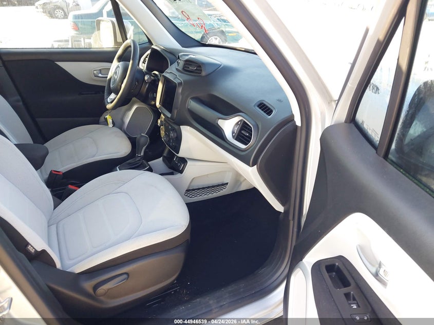 2020 Jeep Renegade VIN ZACNJABBXLPL03015 IAAI salvage auction — REAR END, Rebuildable (Florida), sold $4,050 on 2026-07-23 (photo 5)
