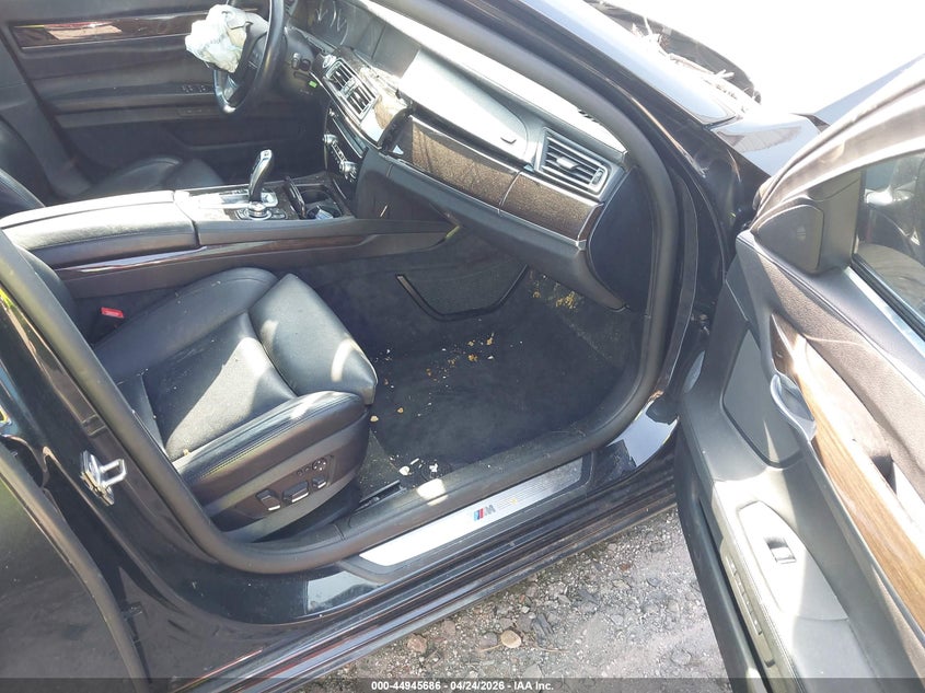2011 BMW 7 series VIN WBAKB8C50BCY66031 IAAI salvage auction — FRONT END, Salvage (Georgia), sold $675 on 2026-07-22 (photo 5)