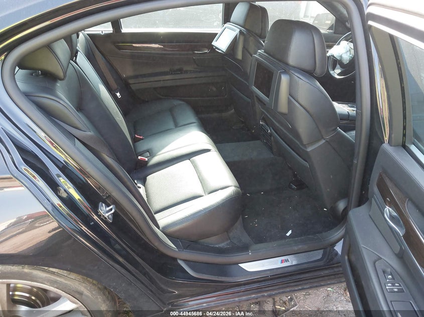 2011 BMW 7 series VIN WBAKB8C50BCY66031 IAAI salvage auction — FRONT END, Salvage (Georgia), sold $675 on 2026-07-22 (photo 8)