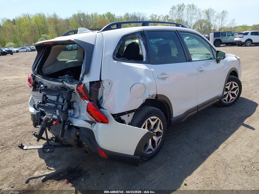 2023 Subaru Forester VIN JF2SKADC8PH508887 IAAI salvage auction — REAR END, Salvage Title, sold $4,150 on 2026-07-08 (photo 4)