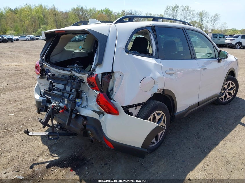 2023 Subaru Forester VIN JF2SKADC8PH508887 IAAI salvage auction — REAR END, Salvage Title, sold $4,150 on 2026-07-08 (photo 6)