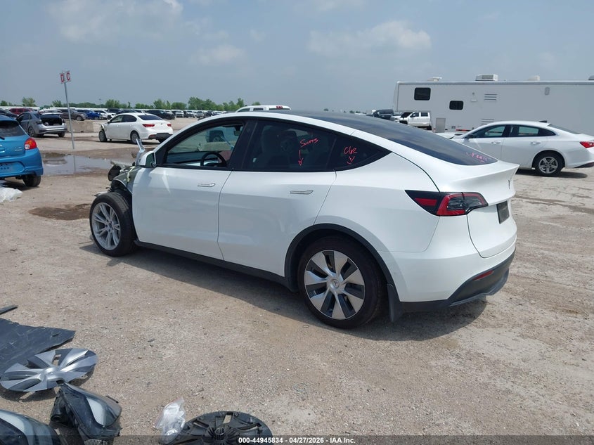 2022 Tesla Model y VIN 7SAYGAEE6NF388775 IAAI salvage auction — FRONT END, Salvage Title, sold $10,200 on 2026-07-16 (photo 3)