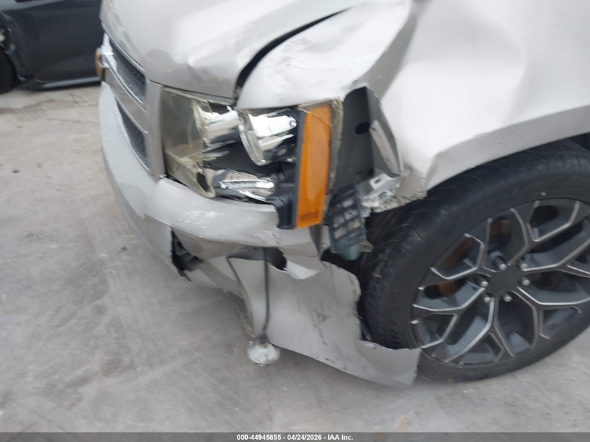 2007 Chevrolet Tahoe VIN 1GNFC13J17R291021 IAAI salvage auction — SIDE, Original (Texas), sold $1,050 on 2026-07-09 (photo 6)