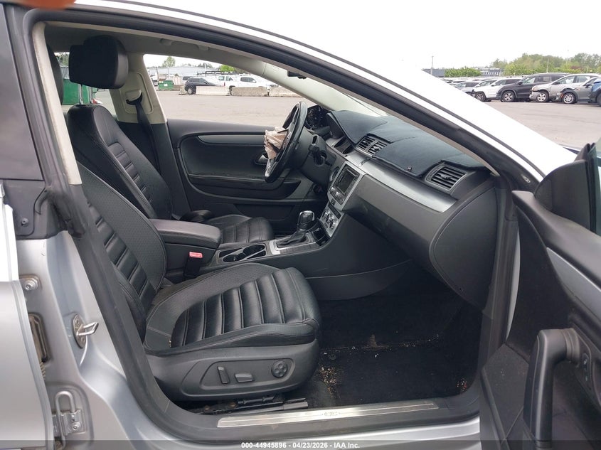 2013 Volkswagen Passat cc VIN WVWBP7AN6DE500969 IAAI salvage auction — SIDE, Salvage Title, sold $625 on 2026-07-16 (photo 5)