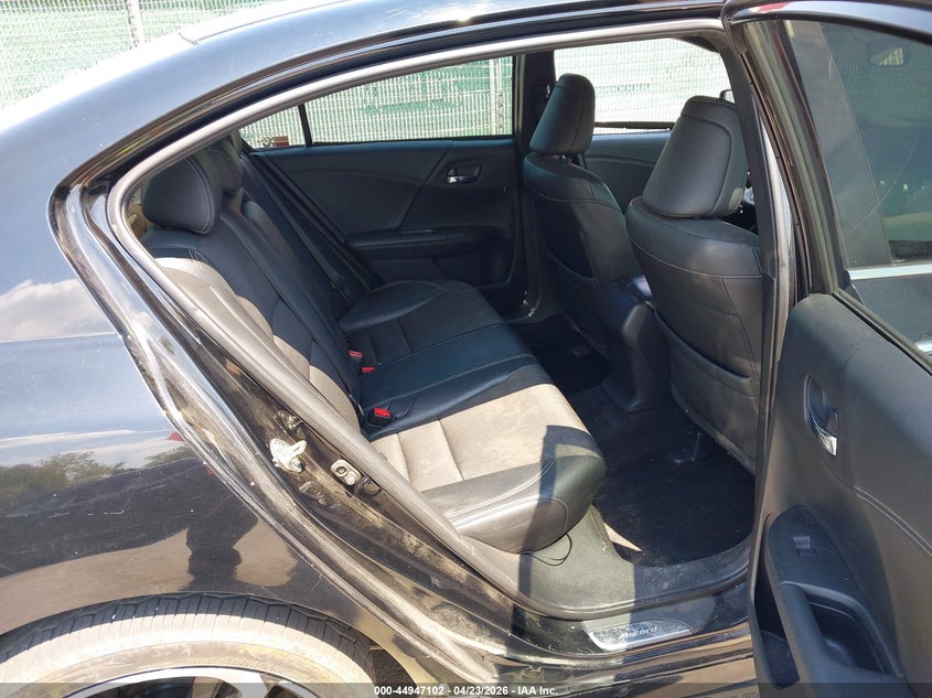 2017 Honda Accord VIN 1HGCR2E57HA230497 IAAI salvage auction — SIDE, Salvage - Greater Than 75% (Maryland), sold $2,100 on 2026-07-20 (photo 8)