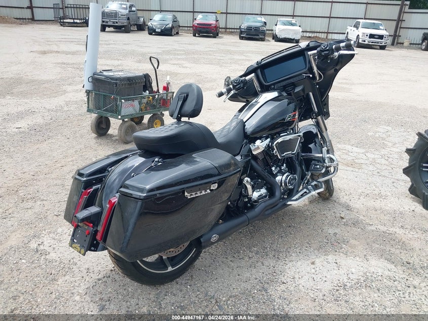 2024 Harley-davidson Street glide VIN 1HD1KB717RB643826 IAAI salvage auction — LEFT FRONT, Salvage Title, sold $15,700 on 2026-07-08 (photo 4)