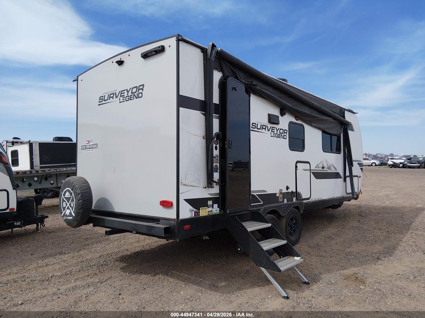 2024 Forest river Surveyor VIN 4X4TSVV27RL047594 IAAI salvage auction — ROLLOVER, Salvage (Arizona), sold $4,700 on 2026-09-08 (photo 4)