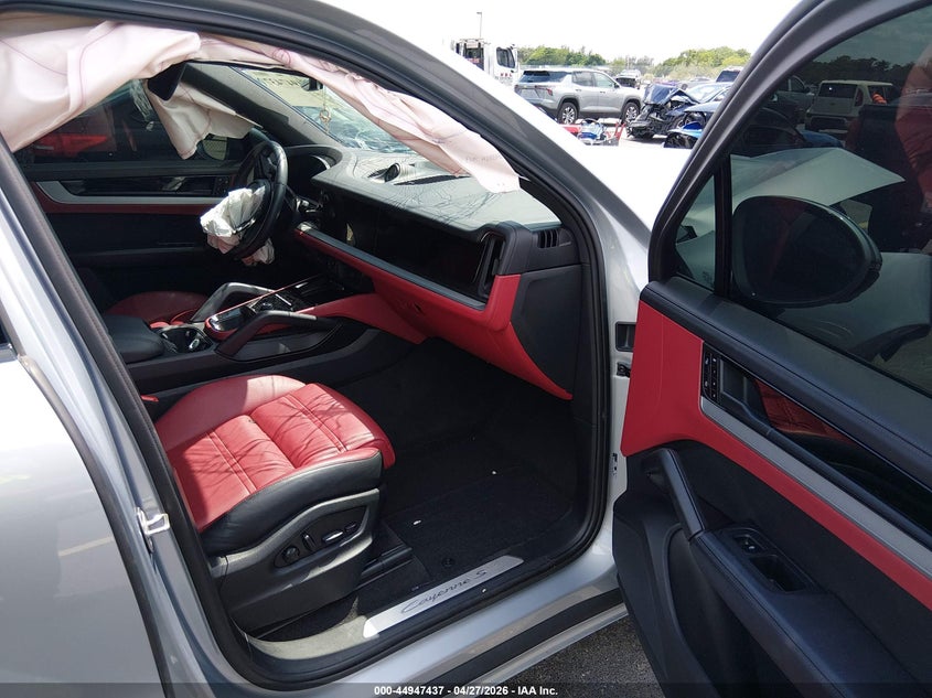 2024 Porsche Cayenne VIN WP1AL2AY5RDA35472 IAAI salvage auction — FRONT END, Rebuildable (Florida), sold $25 on 2026-07-30 (photo 5)