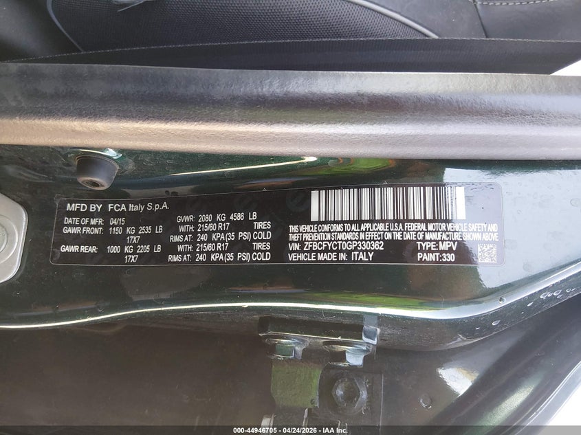 2016 Fiat 500x VIN ZFBCFYCT0GP330362 IAAI salvage auction — RIGHT FRONT, Salvage Title, sold $300 on 2026-08-17 (photo 9)