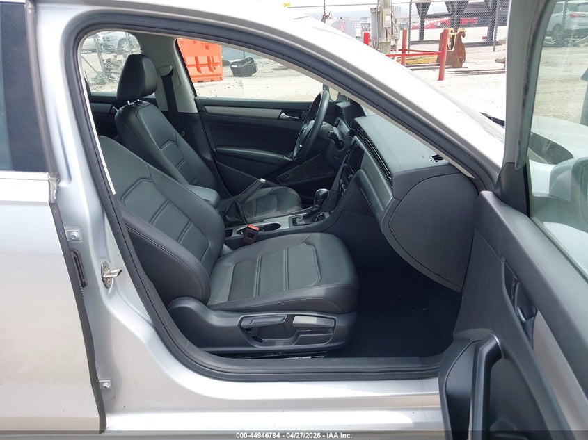 2021 Volkswagen Passat VIN 1VWSA7A39MC000216 IAAI salvage auction — FRONT END, Salvage Title, sold $2,950 on 2026-07-21 (photo 5)