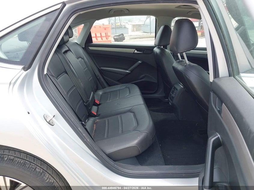 2021 Volkswagen Passat VIN 1VWSA7A39MC000216 IAAI salvage auction — FRONT END, Salvage Title, sold $2,050 on 2026-07-21 (photo 8)