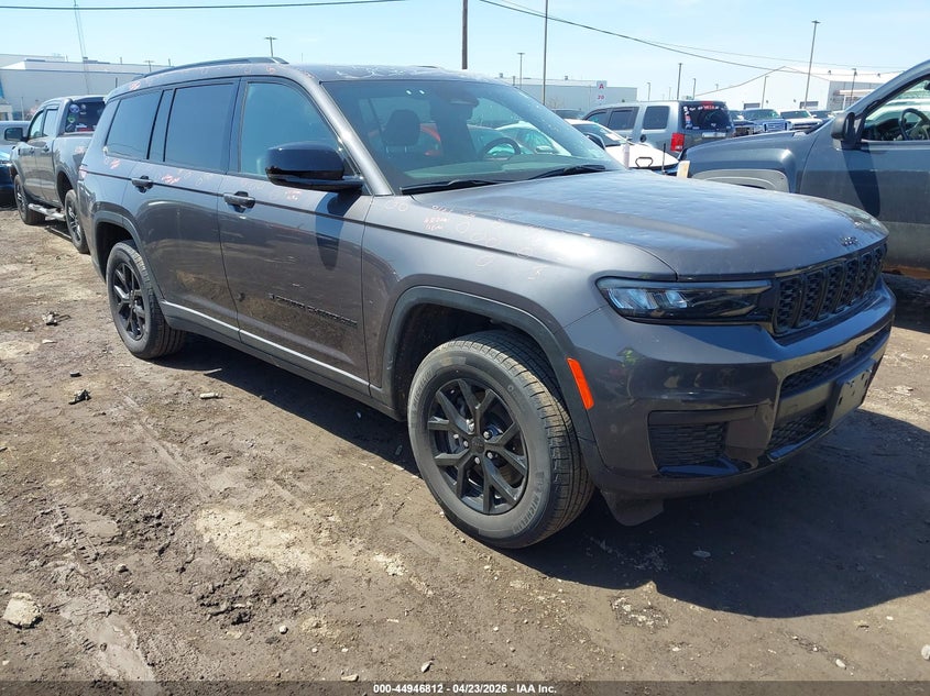 2025 Jeep Grand cherokee VIN 1C4RJKAG8S8696400 — IAAI salvage auction photo
