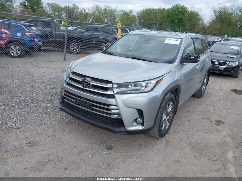 2018 Toyota Highlander VIN 5TDDZRFH0JS876865 IAAI salvage auction — HAIL, Salvage (Iowa), sold $11,800 on 2026-07-27 (photo 2)