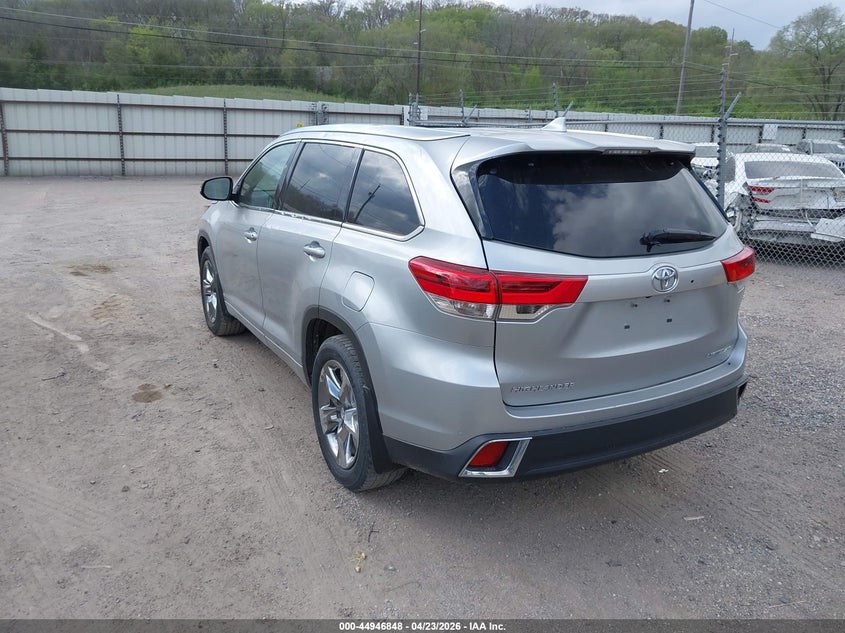 2018 Toyota Highlander VIN 5TDDZRFH0JS876865 IAAI salvage auction — HAIL, Salvage (Iowa), sold $11,800 on 2026-07-27 (photo 3)