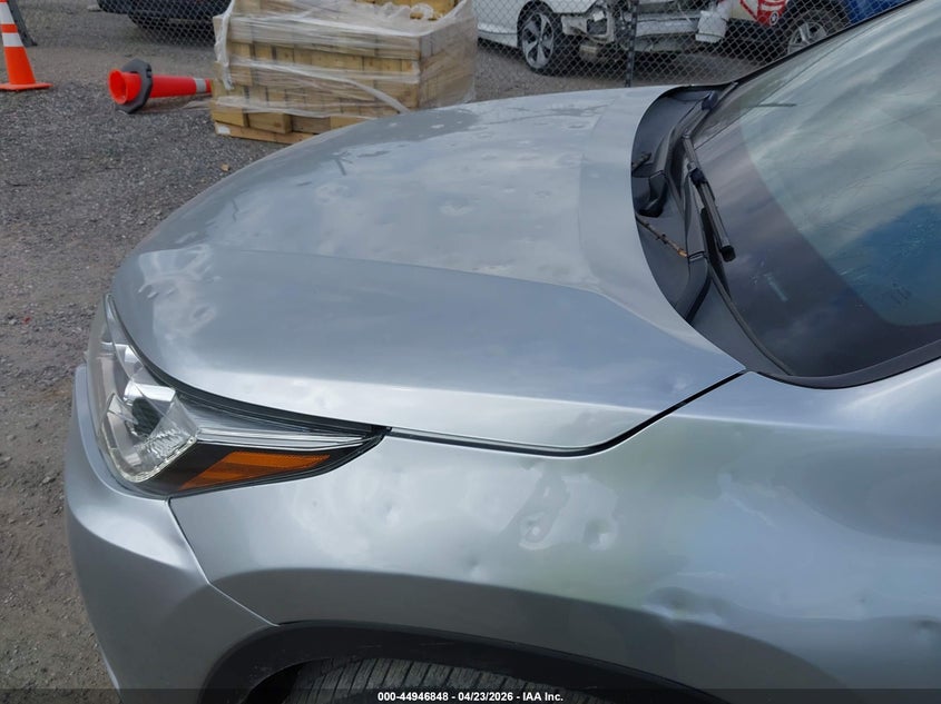 2018 Toyota Highlander VIN 5TDDZRFH0JS876865 IAAI salvage auction — HAIL, Salvage (Iowa), sold $11,800 on 2026-07-27 (photo 6)