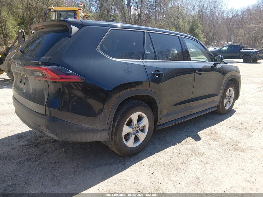 2025 Toyota Highlander VIN 5TDAAAB5XSS091729 IAAI salvage auction — FRONT END, Salvage (South Carolina), sold $22,350 on 2026-07-06 (photo 4)