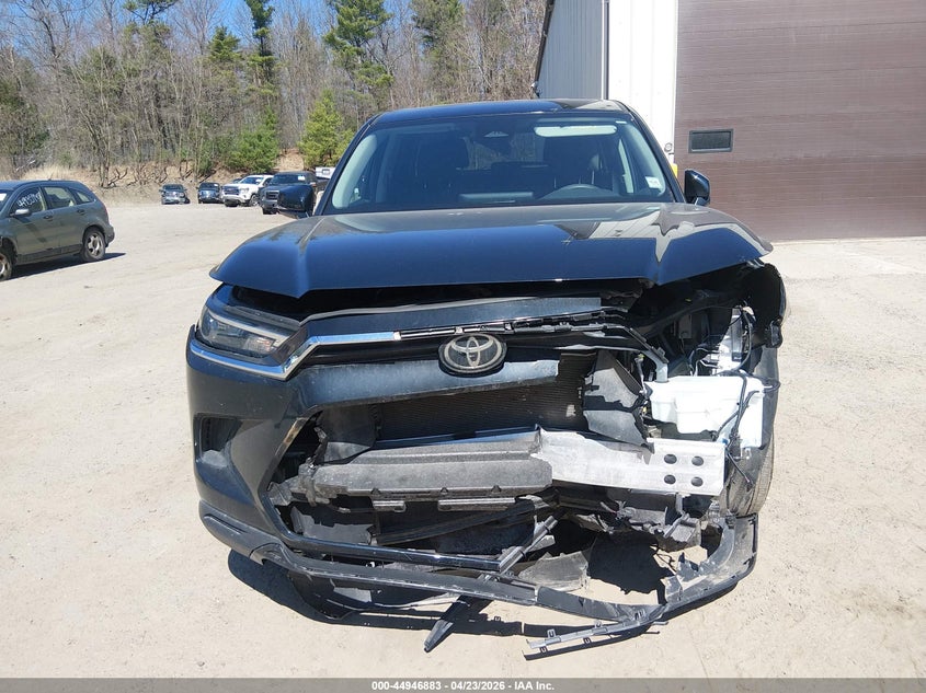 2025 Toyota Highlander VIN 5TDAAAB5XSS091729 IAAI salvage auction — FRONT END, Salvage (South Carolina), sold $22,350 on 2026-07-06 (photo 6)